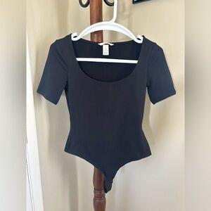 H&M short sleeve bodysuit